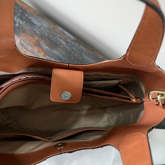 Brahmin Purse- Small Carla Tan Nelani. Excellent condition with papers and bag - Picture 12 of 13